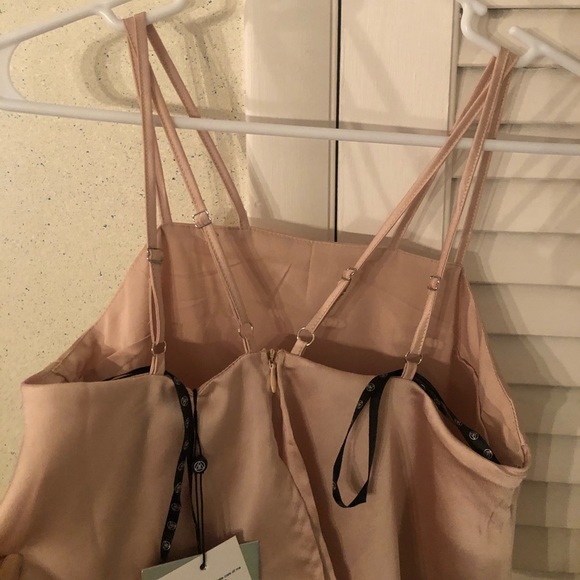 Misguided Silky Maxi Dress - Picture 6 of 6